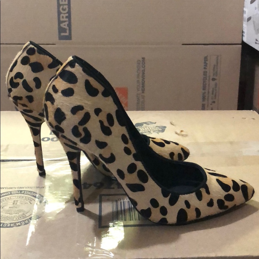 Women’s shoes